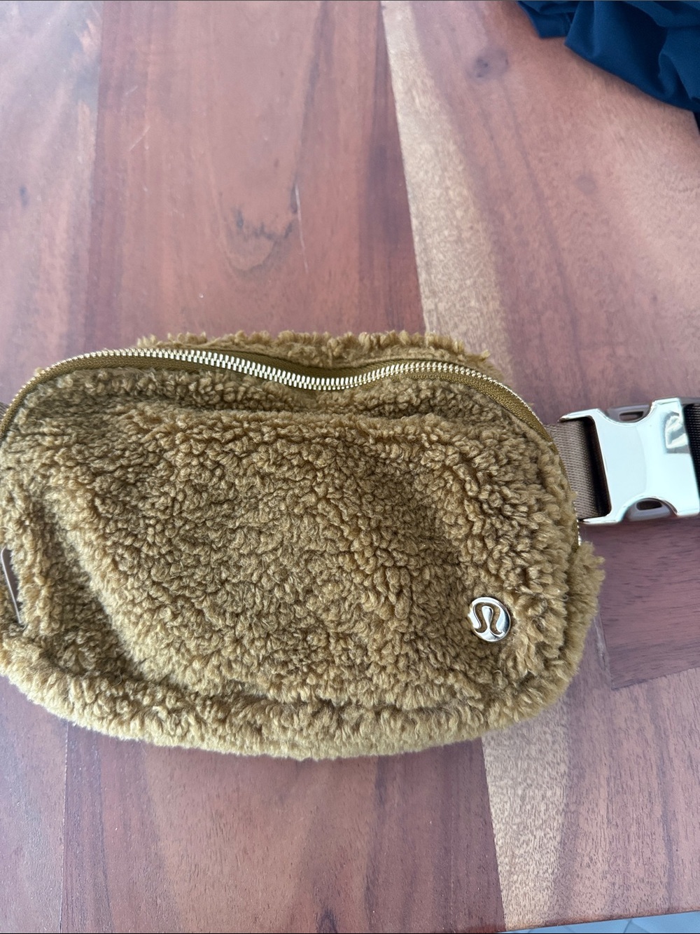 lululemon athletica Sherpa Belt Bag in Caramel